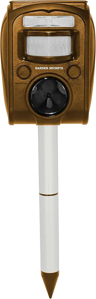 Solar Animal Repellent. Ultrasonic Outdoor Animal Repeller, Deer Repellent Raccoon Repellent Skunk Repellent Cat Rat Dog and Mice Deterrent Away.