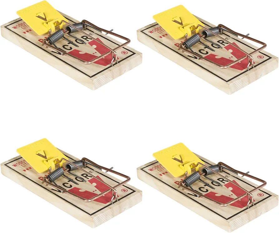 J&L Supply Victor M205 Snap Pack of 4 - Large Rat Traps - Original Wooden Victor Snaps, World's No.1, Trusted for Over 115 Years, Quick & Effective Results